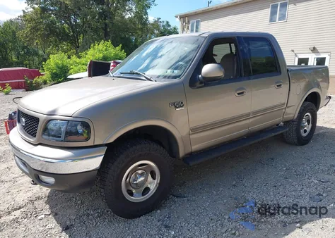 2001 Ford F-150 King Ranch Edition/Lariat/Xlt from USA, damaged, VIN 1FTRW08L11KF26390